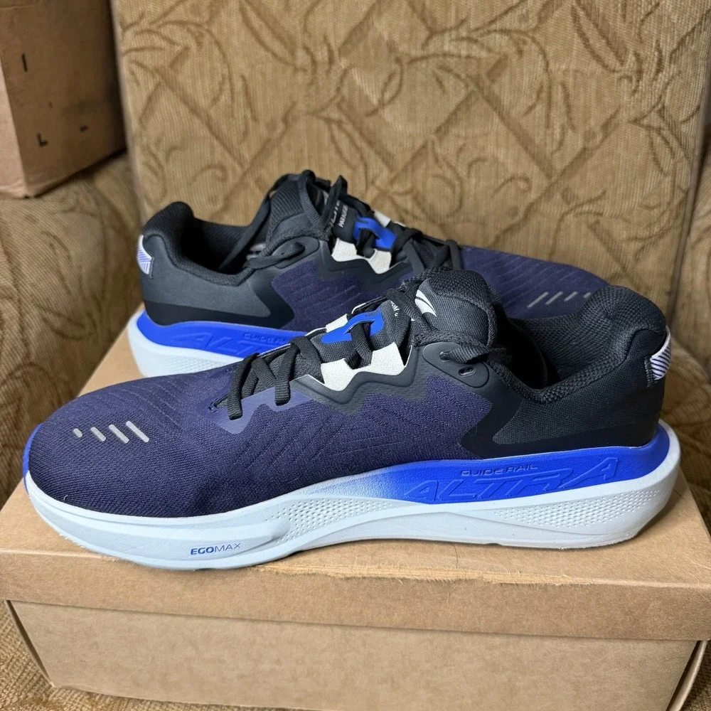 Altra men's Paradigm 8 Black Navy ALOA85RM401-130 Men's Size 12 Road Running